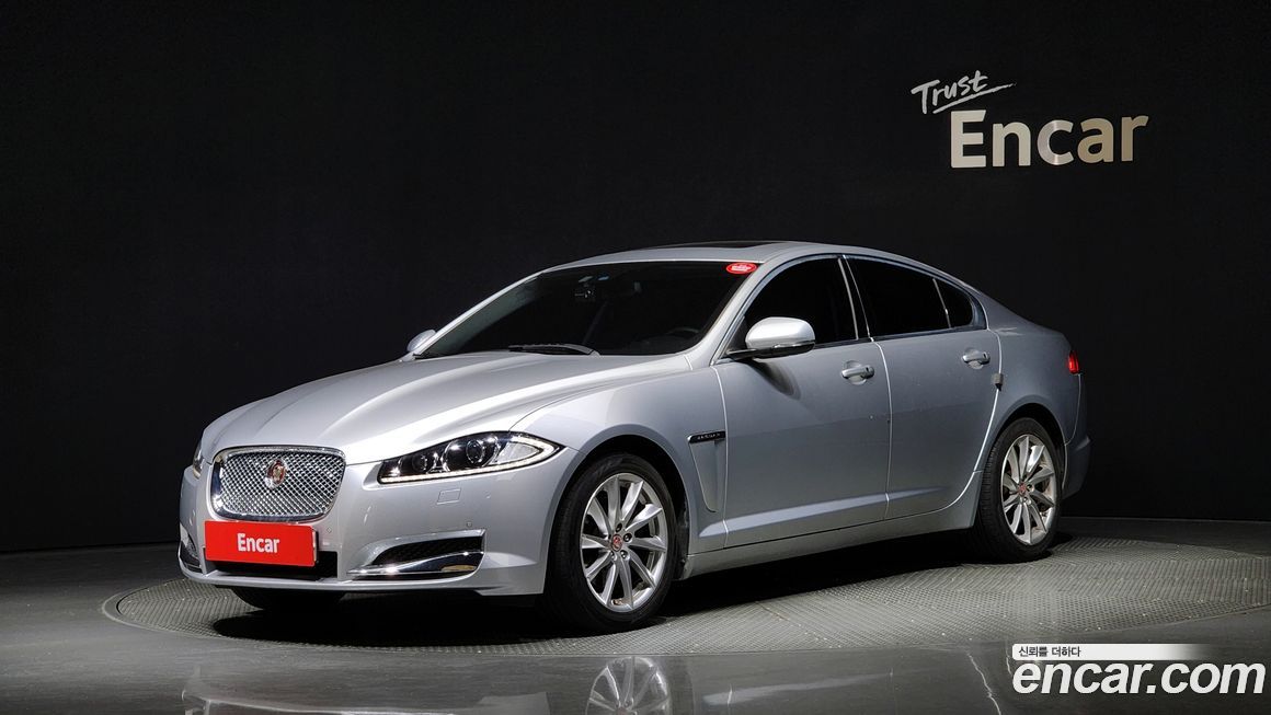 Jaguar XF 2.0 Premium