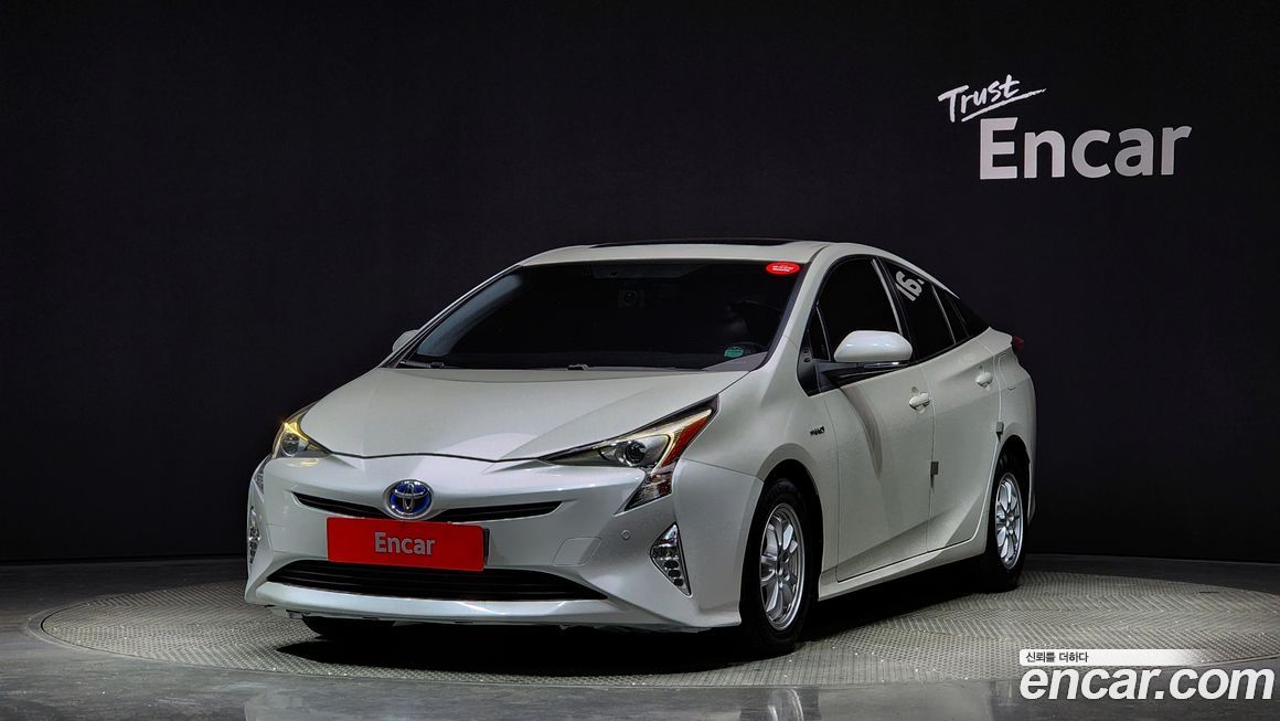 Toyota Prius 1.8 S
